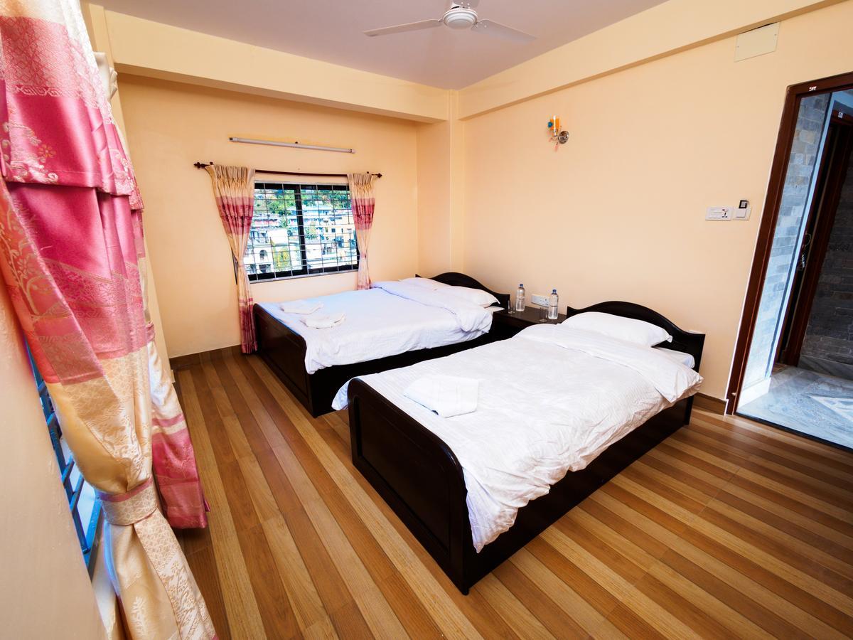 Hotel Sunflower Pokhara Eksteriør billede