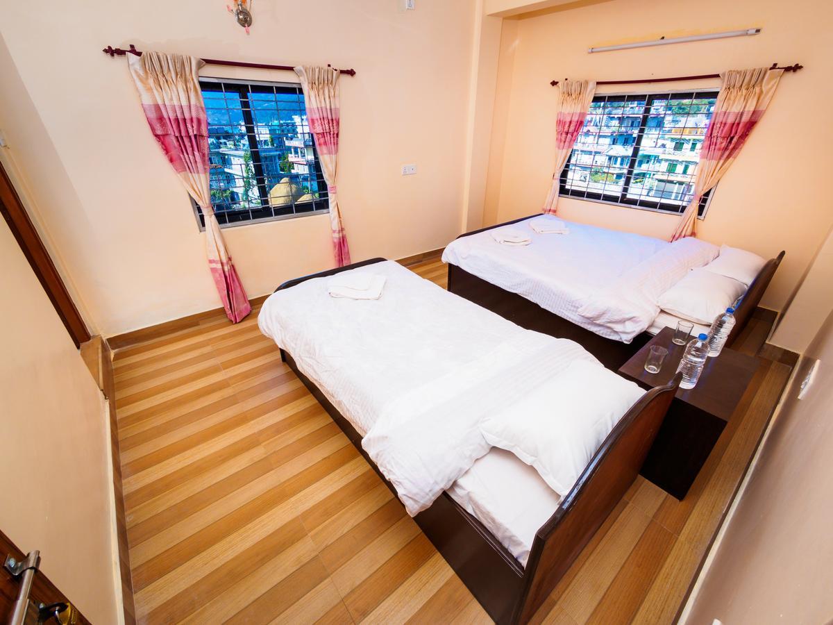 Hotel Sunflower Pokhara Eksteriør billede