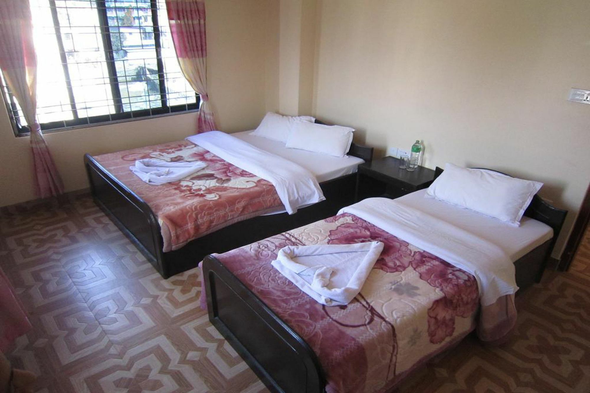 Hotel Sunflower Pokhara Eksteriør billede